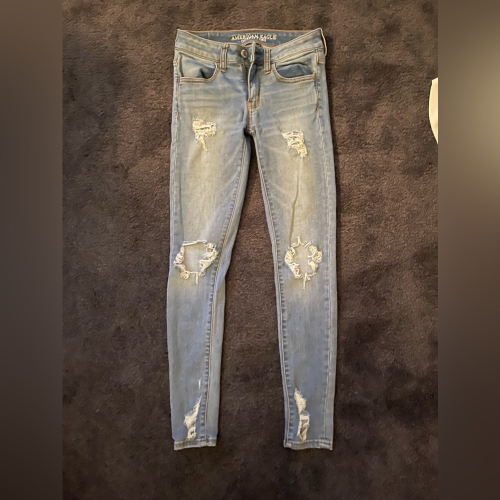 American eagle ripped jegging